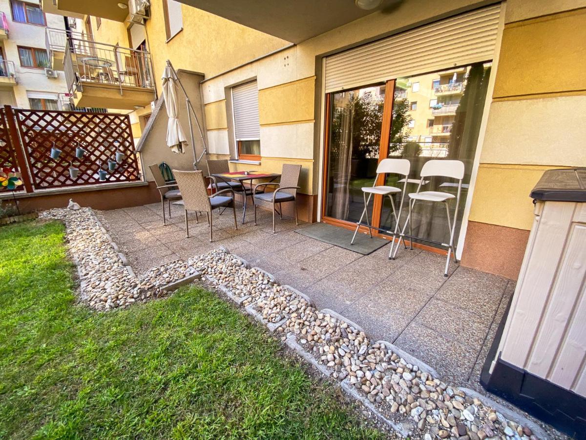 Apartament Slate Wood